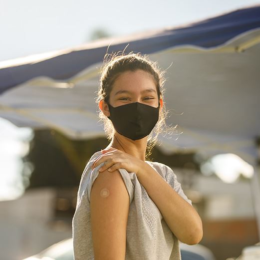 Girl gets vaccinated